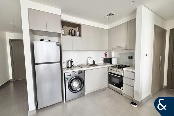 One Bedroom | Unfurnished | Park View |
